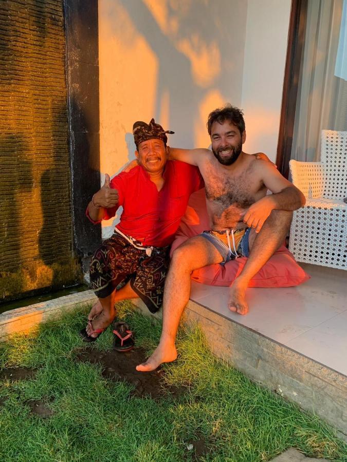 瓦罗米亚海滨酒店 艾湄湾 外观 照片